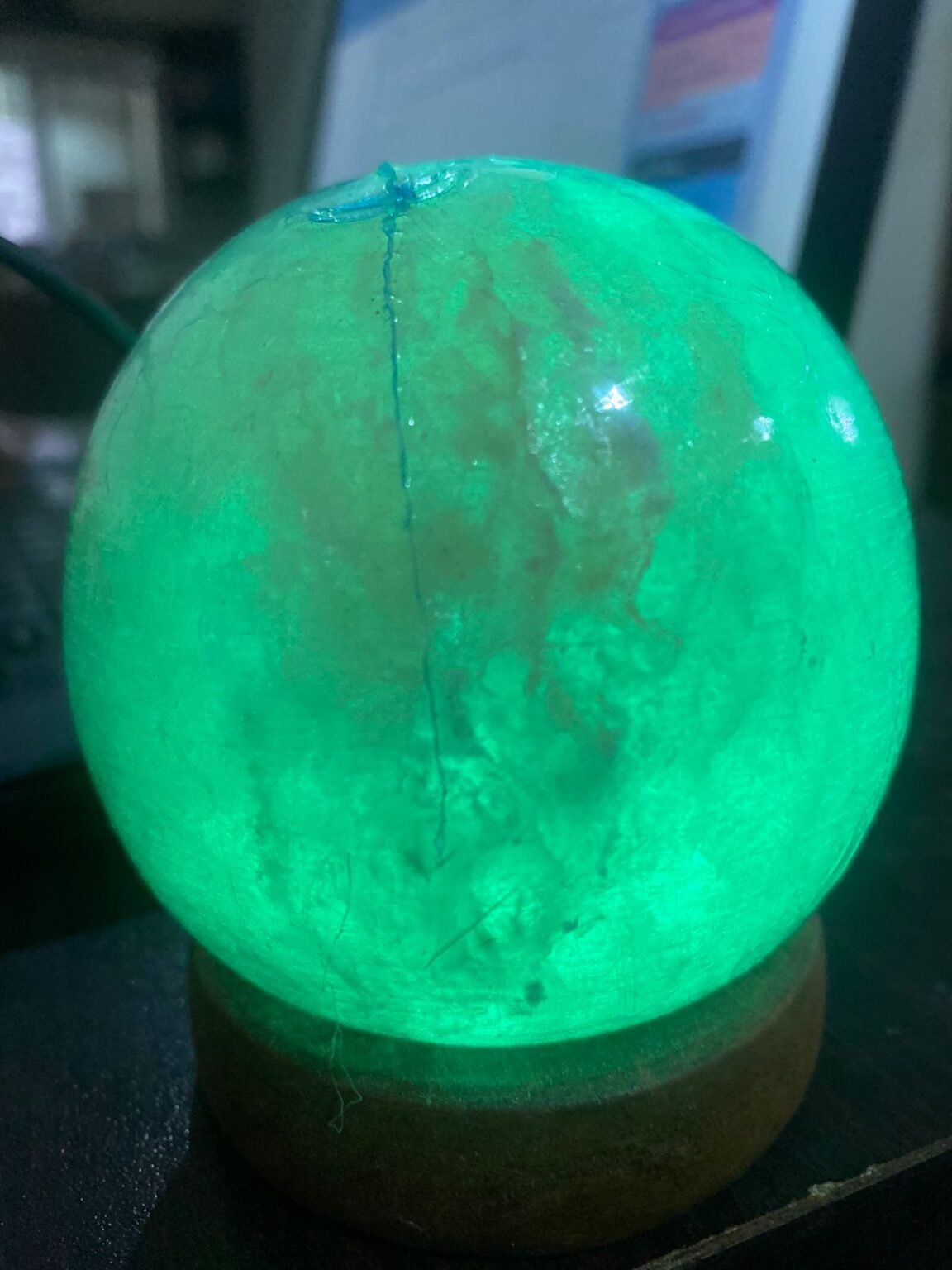 USB-Powered Multi-Color Himalayan Moon Lamp - Image 3